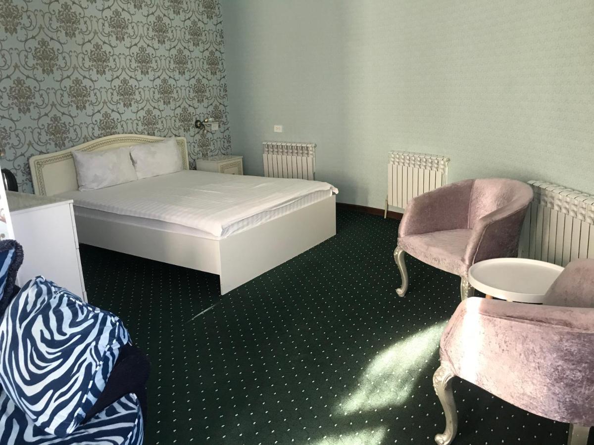 Emir Plaza Hotel Turkistan Eksteriør billede